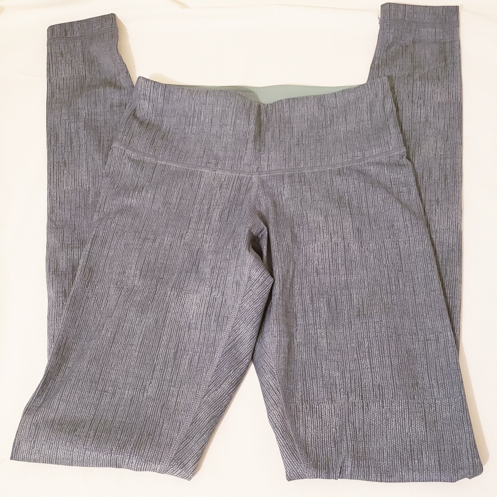 Lululemon Grey/Green Leggings Size 2